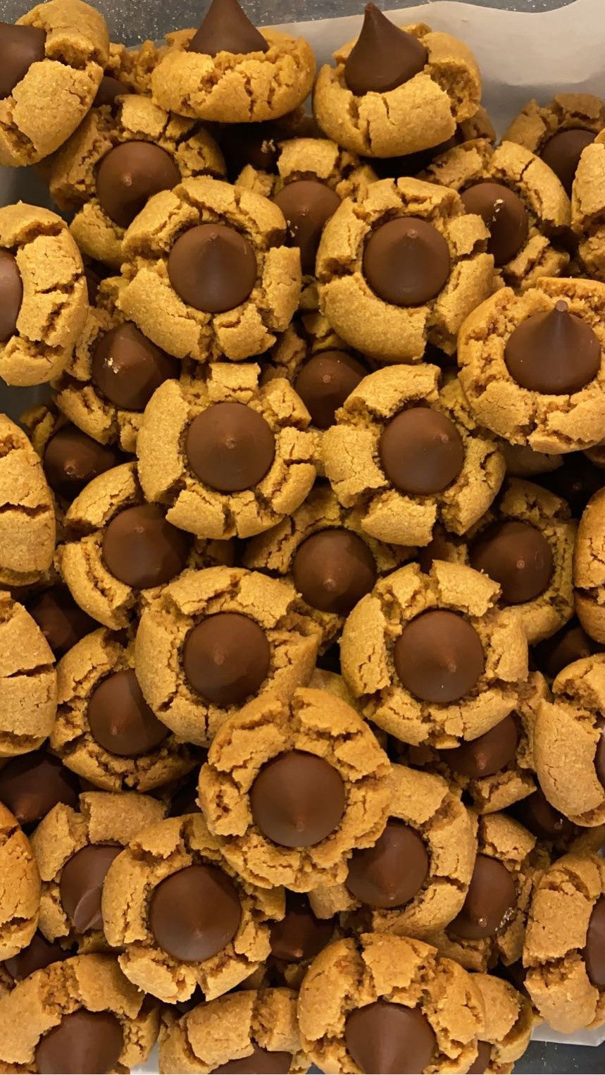 1/2 Dozen Cookies